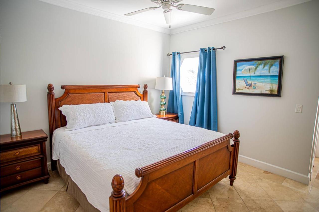 Villa Renaissance Unit 205 Grace Bay Beach Esterno foto